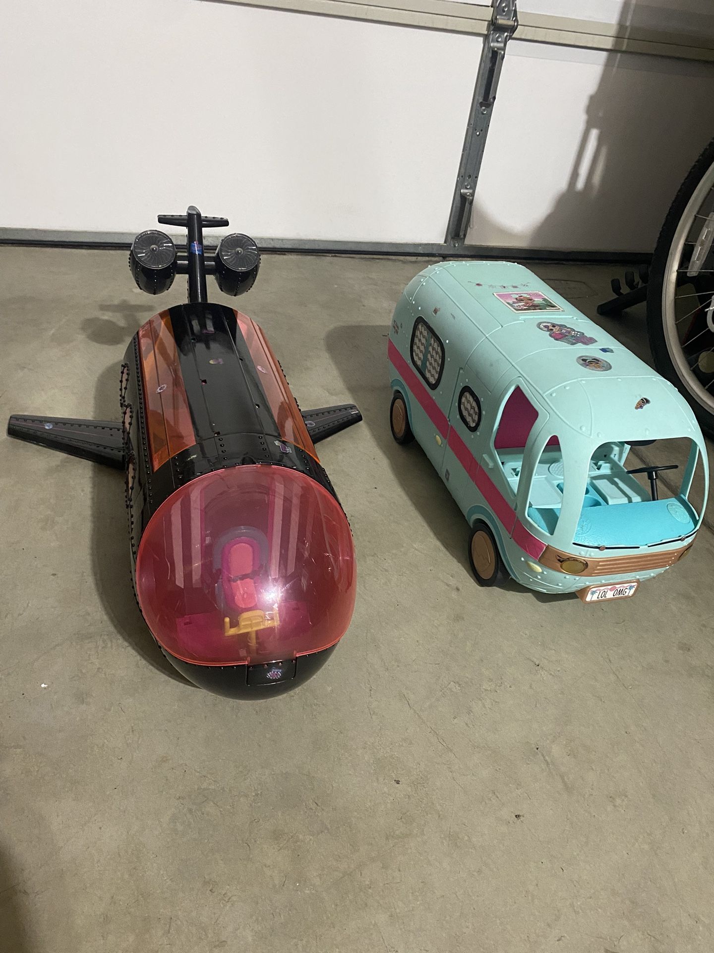 L.O.L LOL Surprise Doll Airplane Camper RV Vehicle Toy Used Bundle Lot