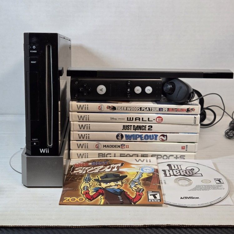 Nintendo Wii (Gamecube Backwards Compatible)