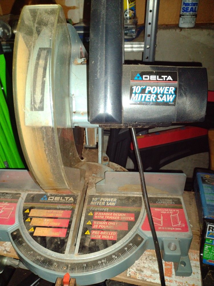 Tool. Miter Saw Delta 10" Miter Saw. Cash Porch Pickup Redmond