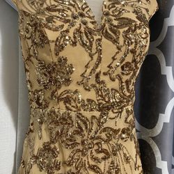 Elegant Low shoulder Gold Party Dress Size SMALL