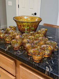 Vintage Indiana Glass Marigold Carnival Glass Punch Bowl and 22 cups