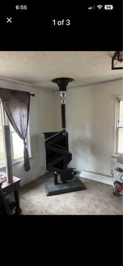 Gravity-Fed Pellet Stove – Heats 2,000 Sq. Ft.
