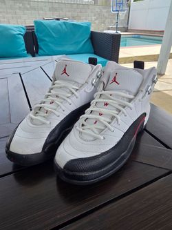Jordan 12 Black and White size 6y