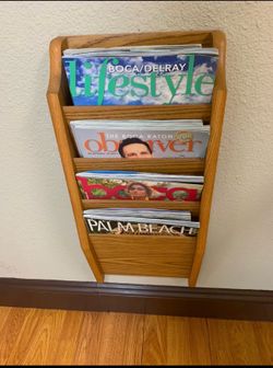 Magazine wall display