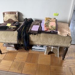 Custom Ethan Allen Upholstered Bench – Elegant & Versatile Accent Piece