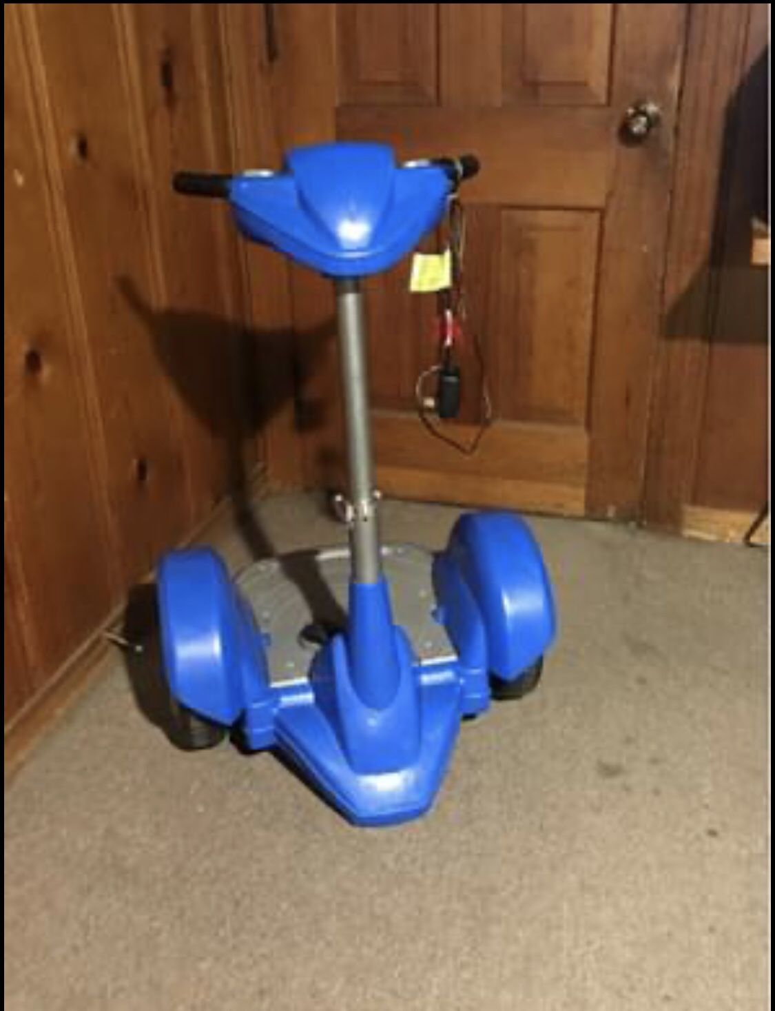 KIDS FEBER 12V DAREWAY REVOLUTION SEGWAY RIDE ON SCOOTER for Sale in