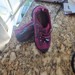 KEEN Hiking Shoes Size 12