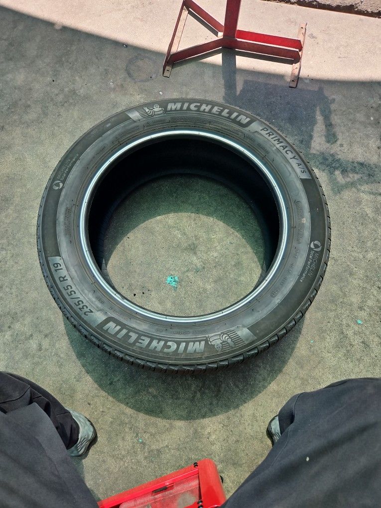 235/55/19 Michelin Primacy As Tires 235 55 19