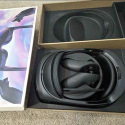 Meta Quest Pro — Premium MR/VR Headset