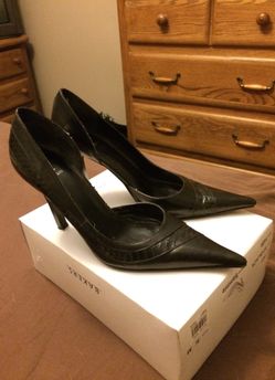 Black heels 9.5