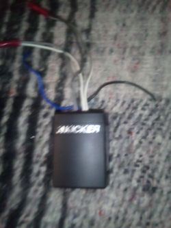 Kicker stereo/amp adapter