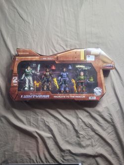 Disney Lightyear Recruits to the Rescue Action Figure Set
