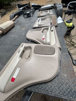 03 Chevy Tahoe door panels parts