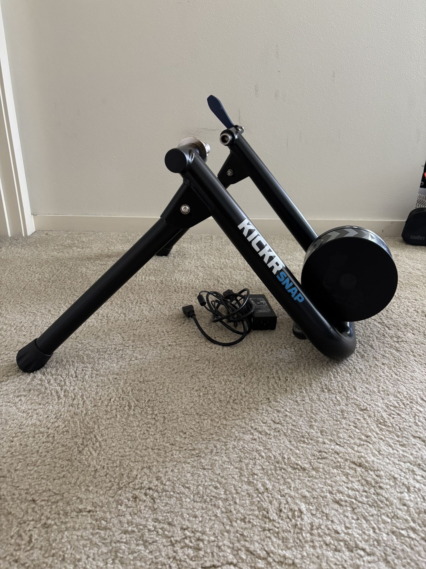 Indoor Bike Trainer: Wahoo Kickr Snap + Training Wheel