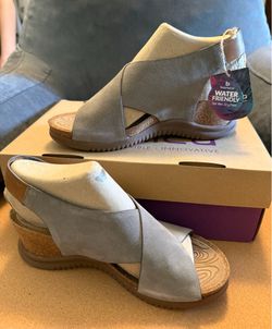 Bionica Suede Wedge Heel Sandals 8.5 M New in Box