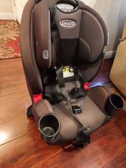Graco Convertible Adjustable Car Seat with Cup Holders