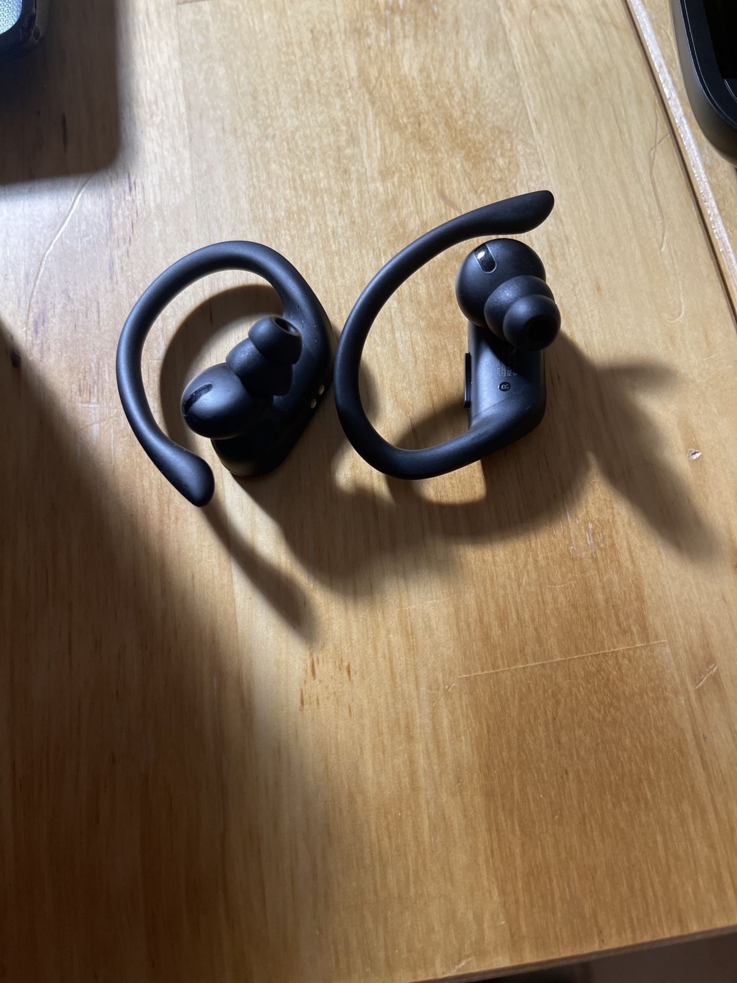 Power Beats Pro (black)