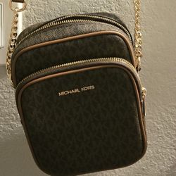 Small Authentic Michael Kors Purse 
