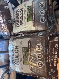 Large amount of rubber mulch