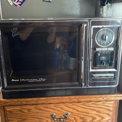Amana Radarange Plus Microwave