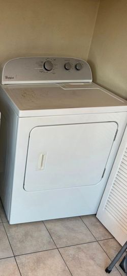 Whirlpool electric dryer in good condition