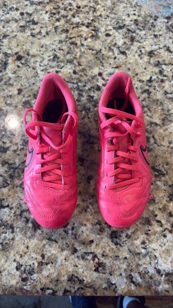 Nike Soccer Cleats Size 1.5