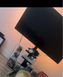 Tv Stand with glass shelves