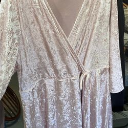 TORRID velvet Baby Pink Dress (Plus Size 4 In Torrid Sizing)  - NEW W.O. Tags.
