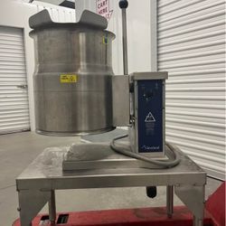 Cleveland KET6T Table Top Tilting Electric Steam Kettle  Restaurant Equipment 