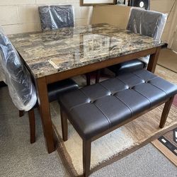 Dining room table set