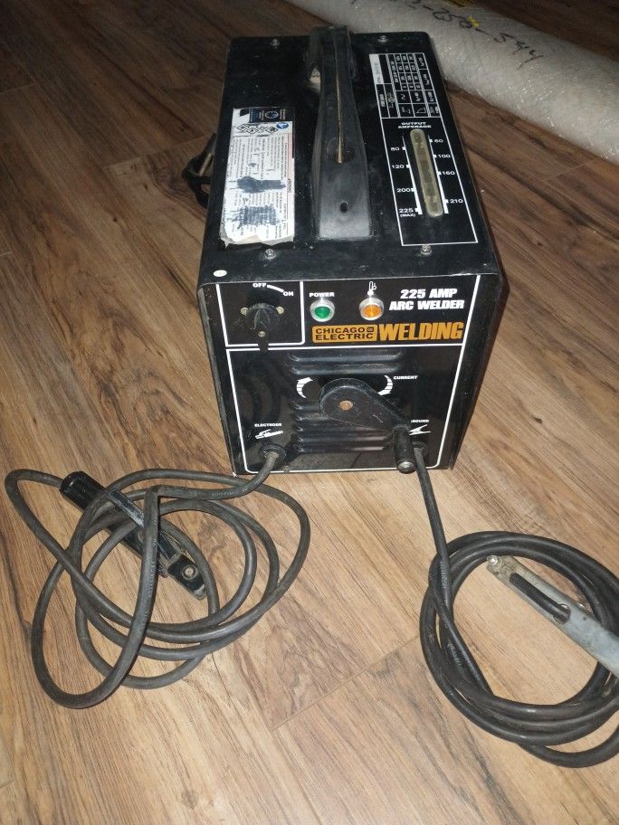 Chicago Electric 225 Arc Welder