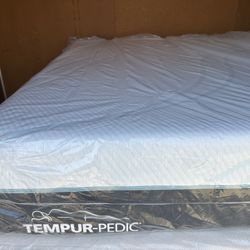 Brand New King Size Tempur Pedic 1.0 Pro Adapt Medium Firm Mattress!!