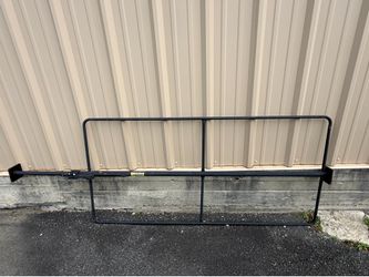 Milwaukee 108 Inch Ratcheting Load Lock Cargo