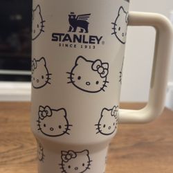 Stanley - 40oz Quencher H2.0 Flowstate Tumbler 