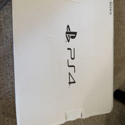 PlayStation 4 Bundle with Original Box, Games, and Accessories - Excellent Condition