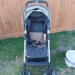 stroller/ Carreola