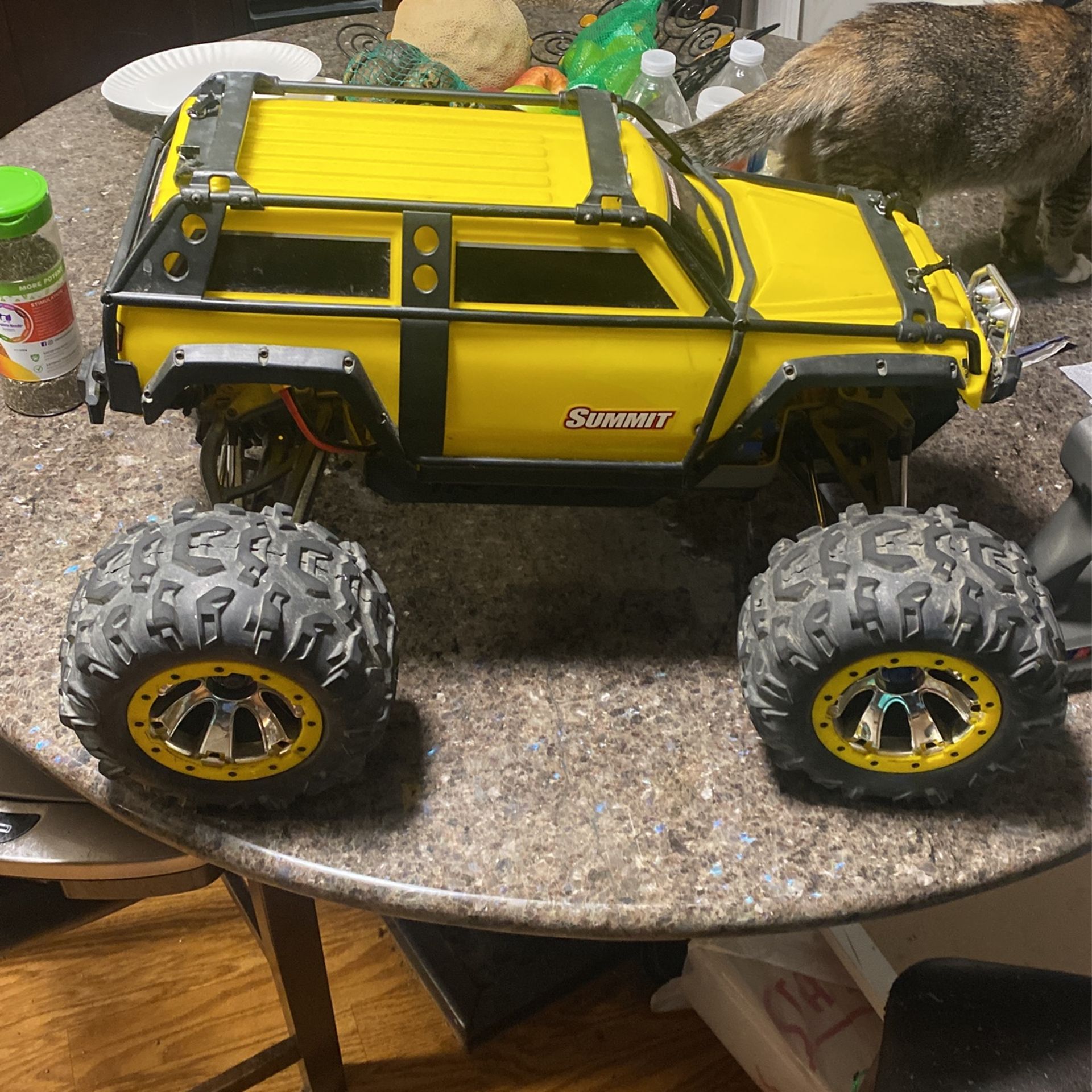 traxxas E summit 