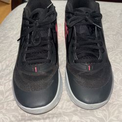 Basketball men shoes