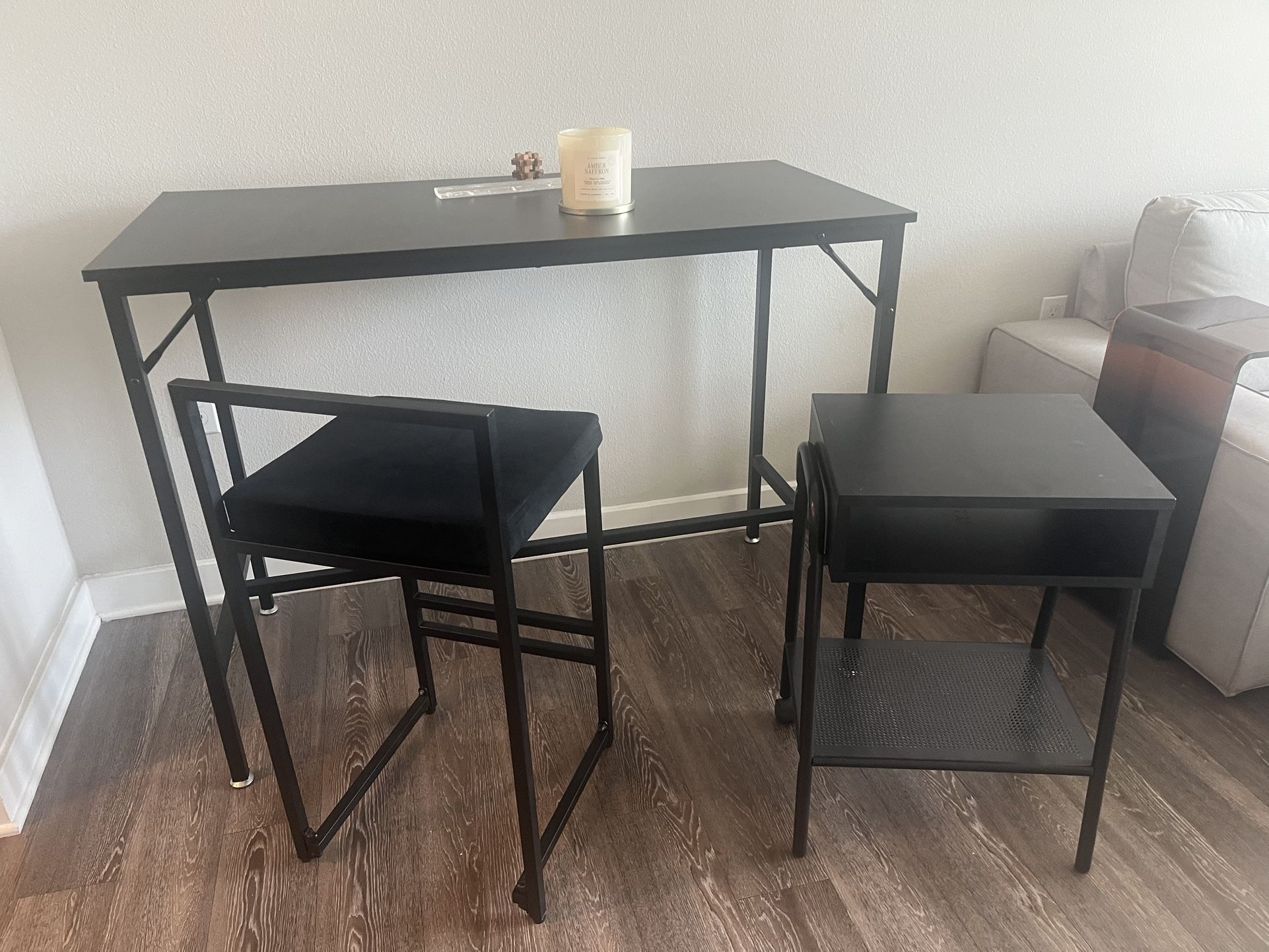 3 Pieces