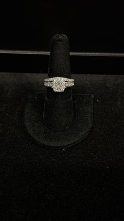 14K White Gold Natural Diamond Wedding Set approx 1-1/2 ctdw 7.10grm no trades pick up in Tacoma 
