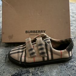 Size 3 Kids Authentic Burberry Shoes 70$ OBO 