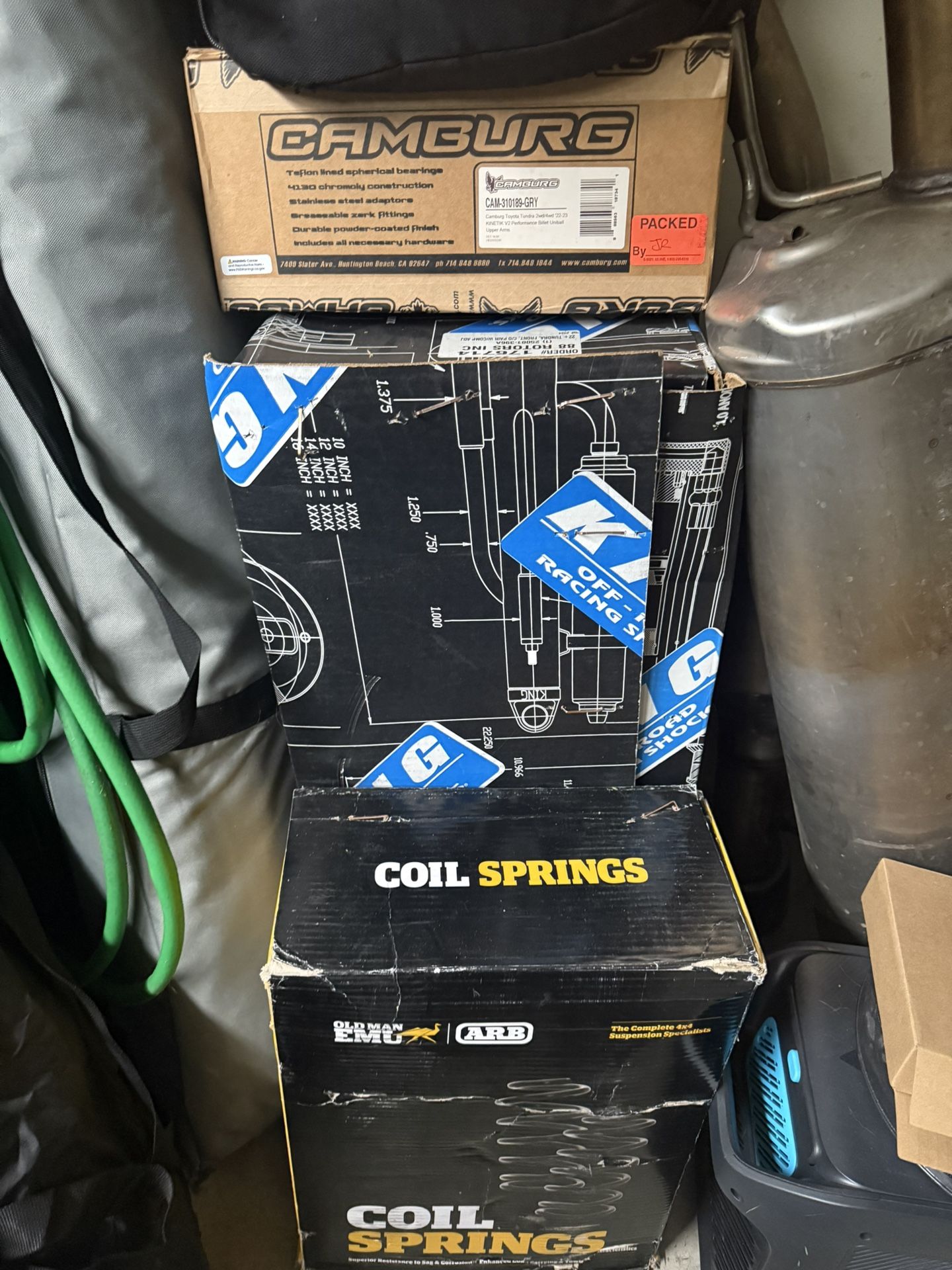 OEM Toyota Tundra Suspension – Full Take-Off Set (Great Condition)