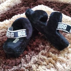 UGG slippers 