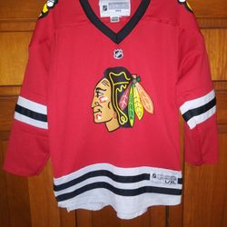 YOUTH L/XL CHICAGO BLACKHAWKS REEBOK JERSEY