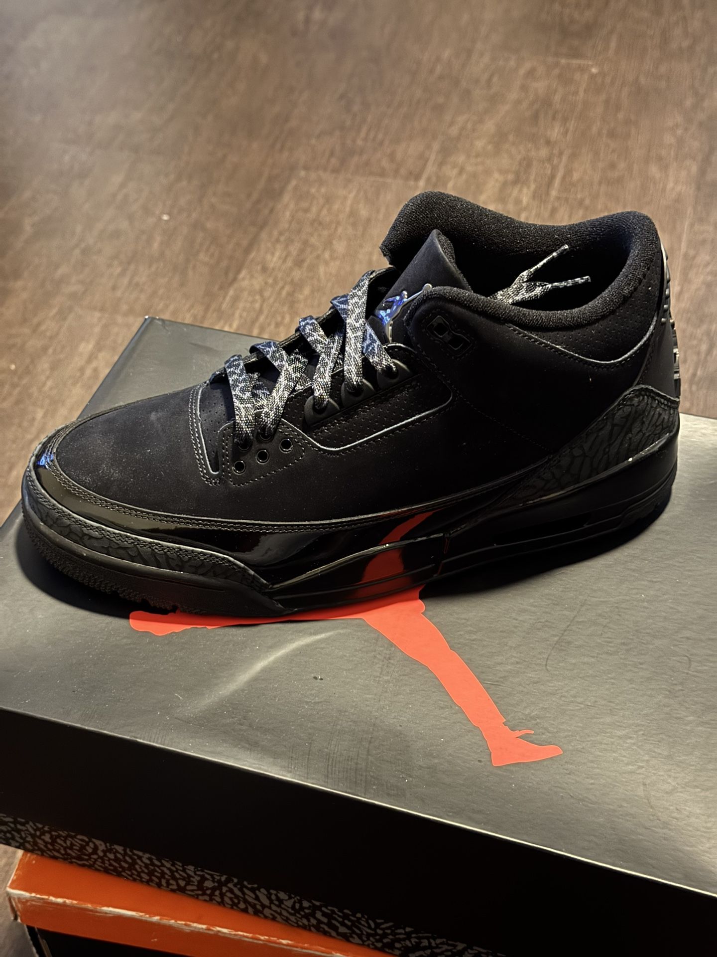 Black Cat Retro 3