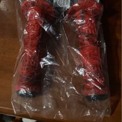 Selling Red Se Girps