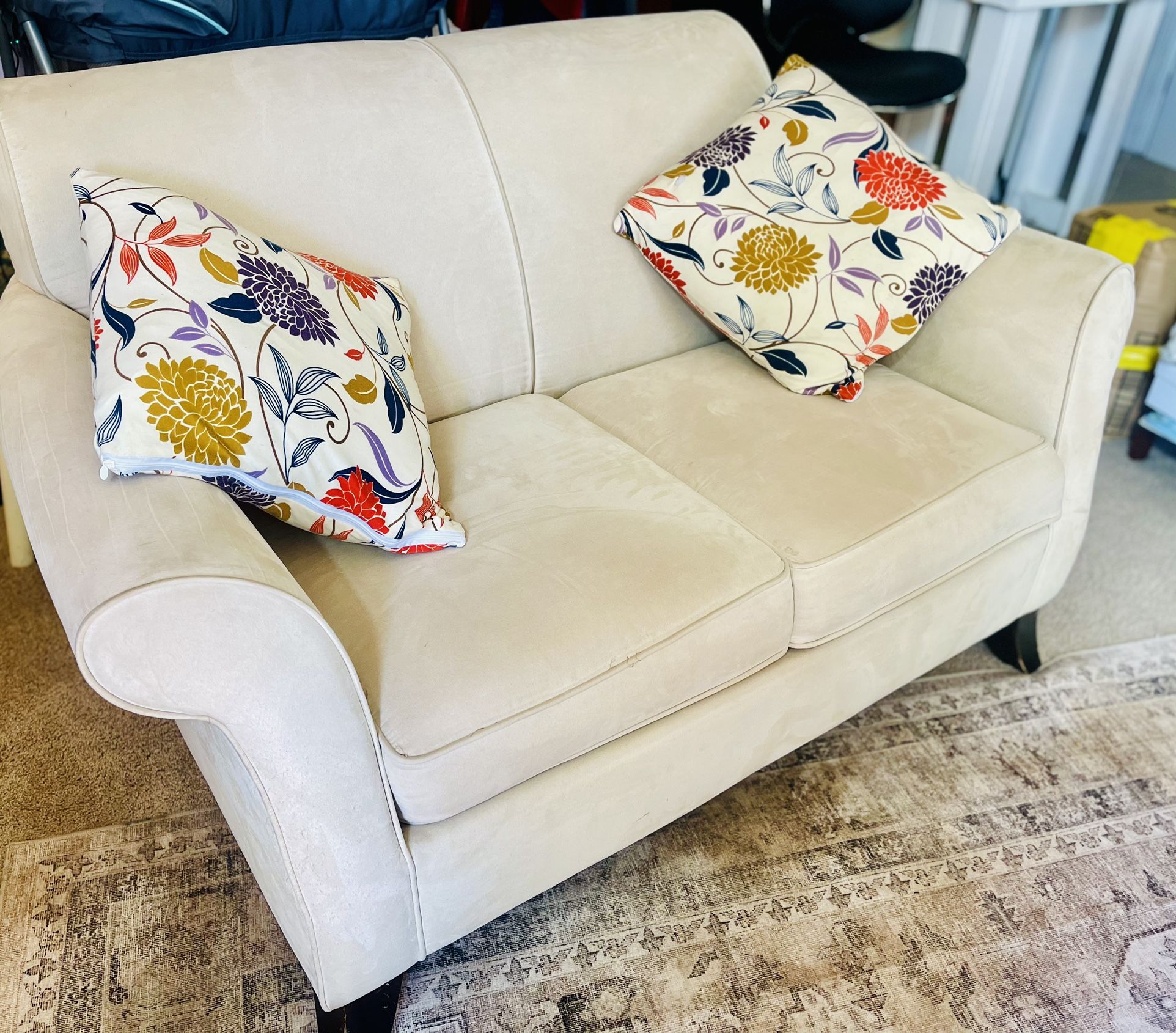 Loveseat Ivory Beige ~ Perfect Condition