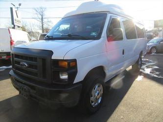 2013 Ford E-350 Super Duty