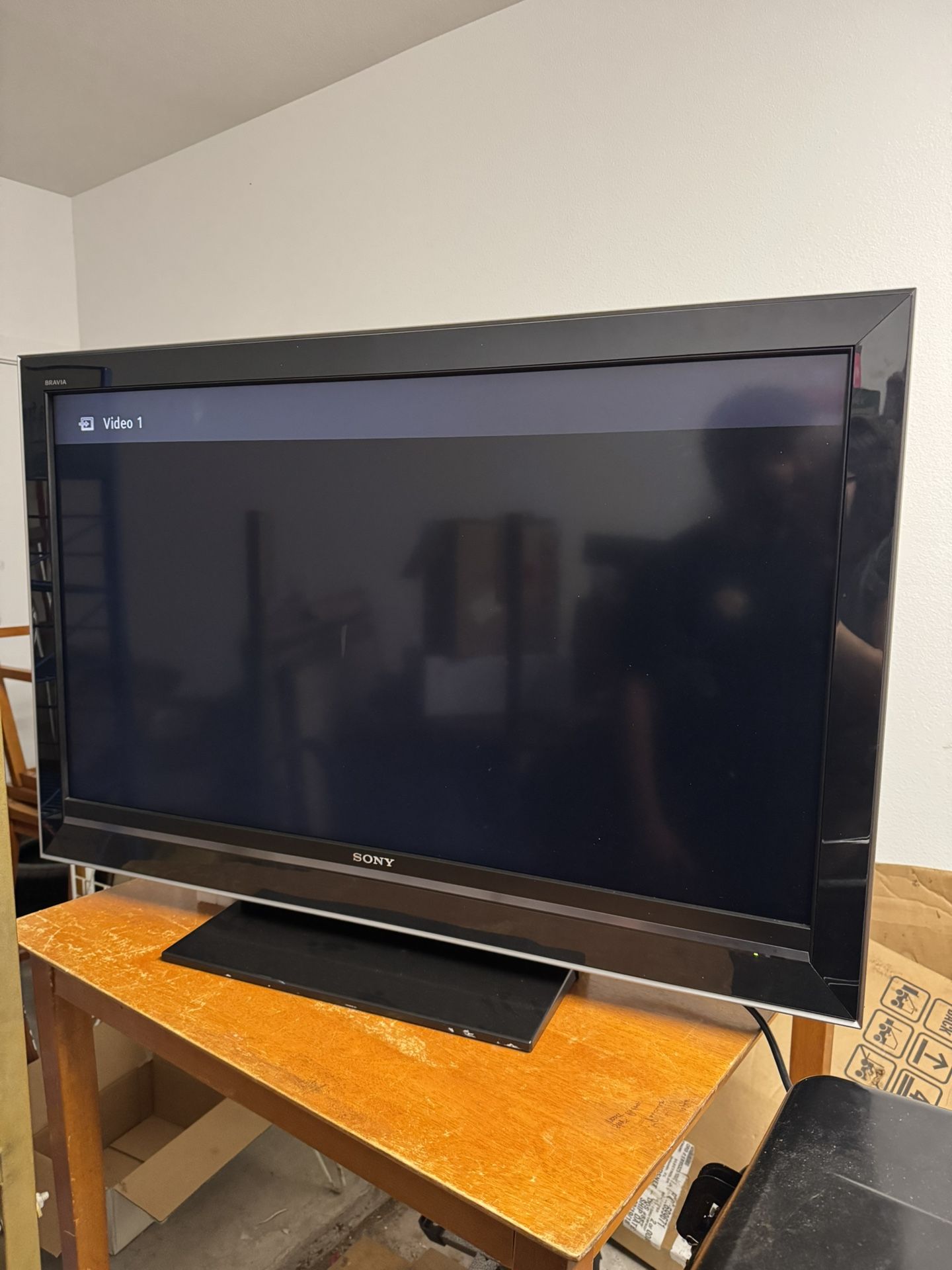 Tv Sony 46” MODEL NO. KDL-46VL130 LCD Digital Color TV 