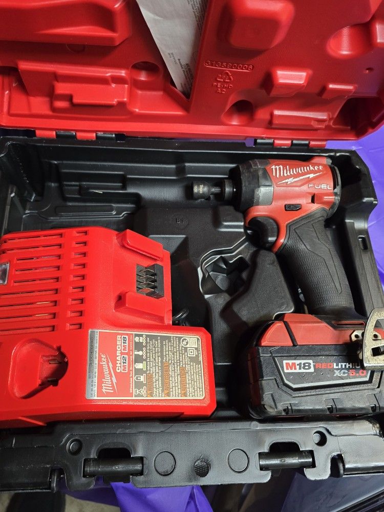 Milwaukee M18 Drill